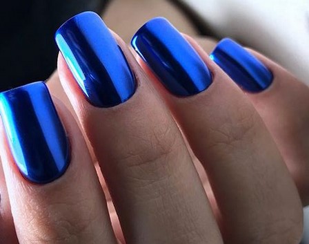блестящие синие ногти